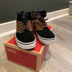 Vans boys Atwood Hi Buck Leather NIB